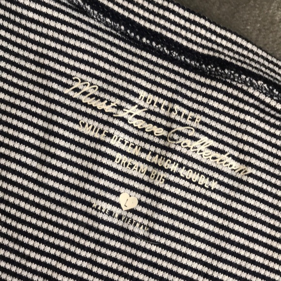 Hollister Striped Button Up Top - Picture 2 of 3